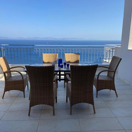 Villa Akoumaros Breeze Gythio Exterior foto