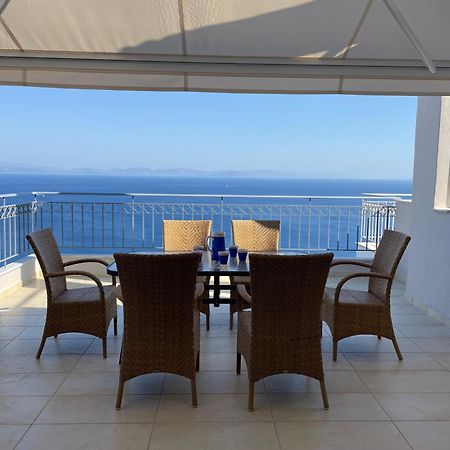 Villa Akoumaros Breeze Gythio Exterior foto